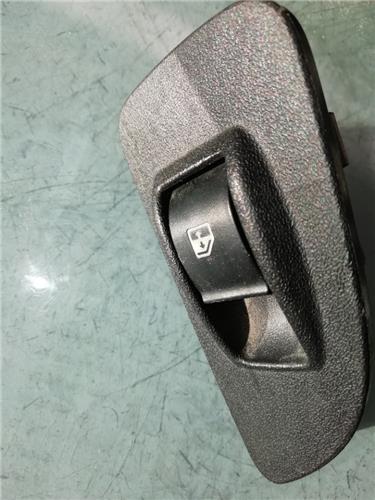 mando elevalunas trasero izquierdo fiat linea