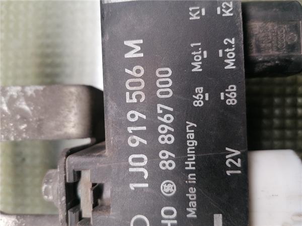 RELE VENTILADOR Seat Ibiza (6L1)(04.2002->) foto 4