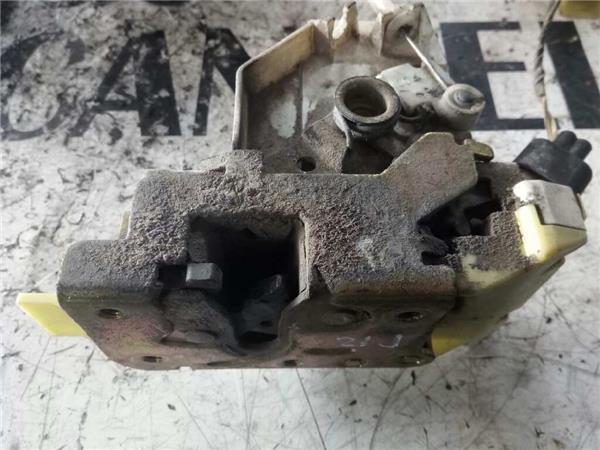 Cerradura Puerta Delantera Izquierda Ford FOCUS BERLINA