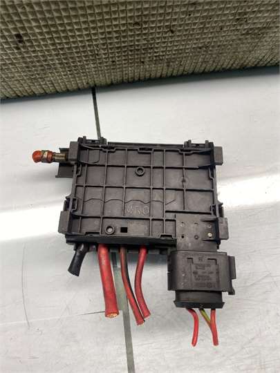 Caja Fusibles/Rele Seat Toledo (1M2)(03.1999->) foto 4