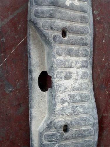 Moldura Paragolpes Trasero Renault Kangoo II (F/KW0)(2008->) foto 3