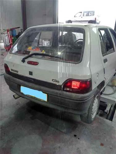 Paragolpes Trasero Renault Clio I Fase I / II (B/C57)(01.1991->) foto 2