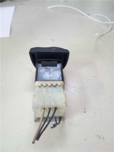 Interruptor Luces Emergencia Renault MEGANE I BERLINA HATCHBACK foto 2