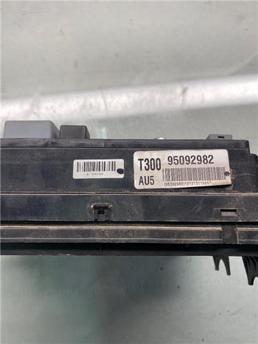 Caja Fusibles/Rele Chevrolet Aveo Hatchback (2011->) foto 3