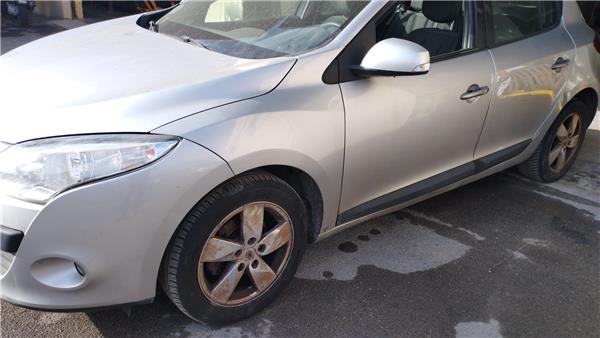 Aleta Delantera Izquierda Renault Megane III Berlina 5P (2008->) foto 2