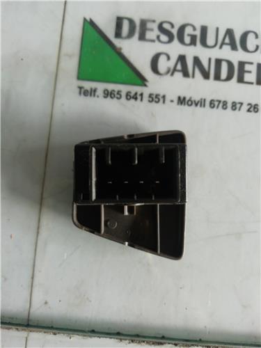 MANDO ELEVALUNAS DELANTERO IZQUIERDO Fiat PANDA foto 2