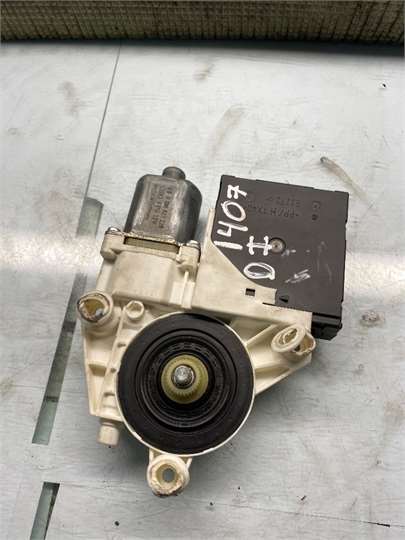 MOTOR ELEVALUNAS DELANTERO IZQUIERDO Volkswagen Golf V (1K1)(10.2003->2008)