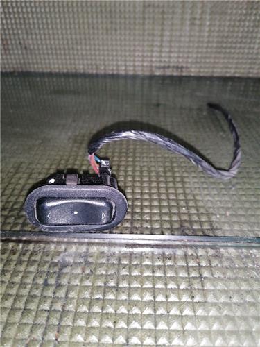 MANDO ELEVALUNAS DELANTERO DERECHO Opel Astra G Berlina (1998->)