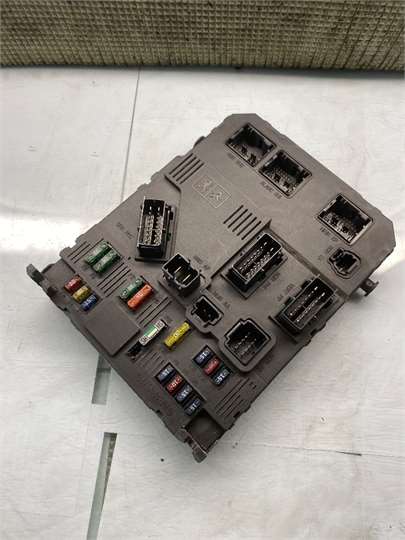 Caja Fusibles/Rele Citroen Xsara Picasso (1999->) foto 5