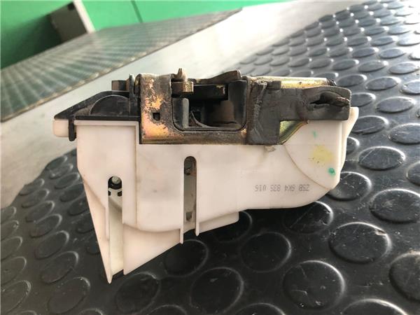Cerradura Puerta Trasera Derecha Seat Cordoba Berlina (6K2)(11.1993->) foto 2