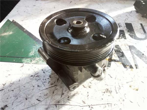 Bomba Servodireccion Ford FOCUS BERLINA foto 4