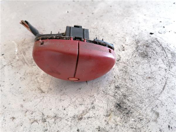 Interruptor Luces Emergencia Peugeot 206 (1998->)
