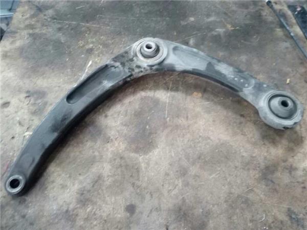 Brazo Inferior Delantero Derecho Peugeot 307 foto 2