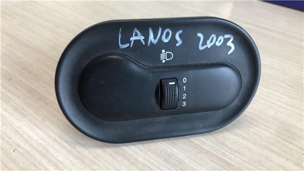 Interruptor Regulacion Altura Faros Daewoo Lanos (1997->)