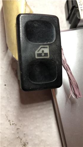 MANDO ELEVALUNAS DELANTERO DERECHO Seat Ibiza (6K1)(1993->) foto 4