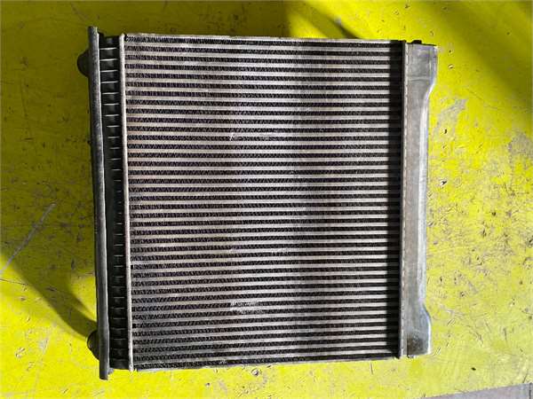 Intercooler Land Rover Range Rover Sport (01.2005->) foto 2