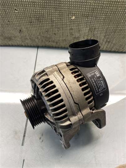 Alternador Audi A6 Berlina (C4)(1994->) foto 2