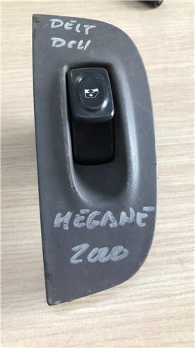 MANDO ELEVALUNAS DELANTERO DERECHO Renault MEGANE I BERLINA HATCHBACK