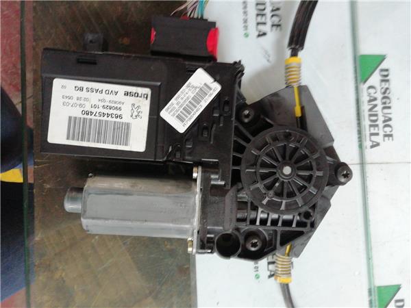 MOTOR ELEVALUNAS DELANTERO DERECHO Peugeot 307 (S1)(04.2001->06.2005) foto 3
