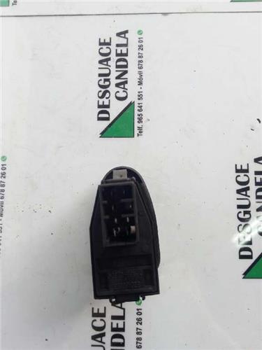 MANDO ELEVALUNAS TRASERO DERECHO Mitsubishi Santamo (Hyundai)(1999->) foto 2