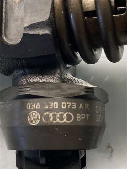 Inyector Audi A4 Berlina (8E)(12.2001->) foto 3