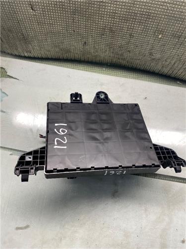 Caja Fusibles/Rele Opel Zafira C Tourer (09.2011->) foto 3