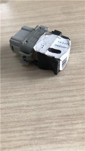 MANDO ELEVALUNAS DELANTERO DERECHO Renault Scenic II (JM)(2003->) foto 3