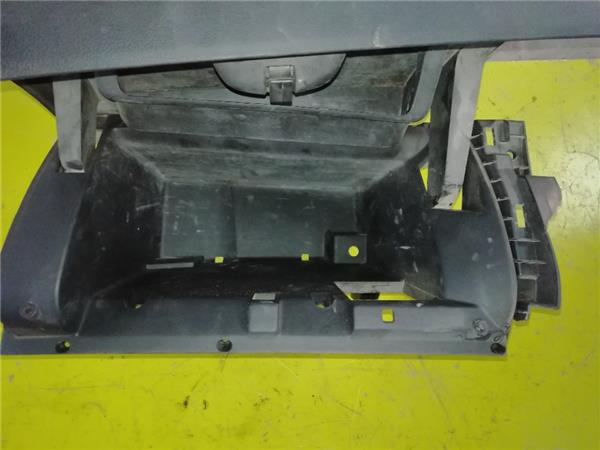 Guantera Salpicadero Renault Trafic III Combi (08.2014->) foto 3