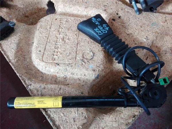 PRETENSOR ASIENTO DELANTERO DERECHO