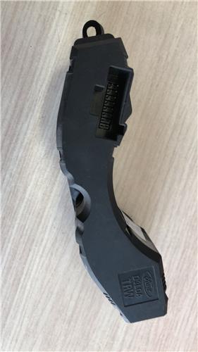 Interruptor Aire Acondicionado Ford Focus Berlina (CAK)(1998->) foto 4
