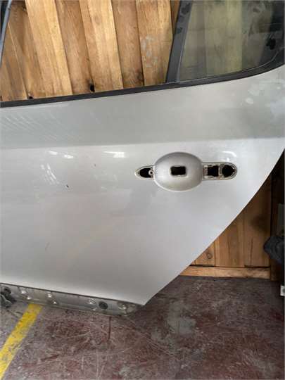 Puerta Trasera Izquierda Renault Megane III Berlina 5P (2008->) foto 5