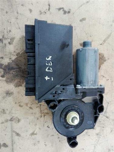 MOTOR ELEVALUNAS DELANTERO DERECHO Audi A4 Cabriolet (8H)(2002->) foto 4