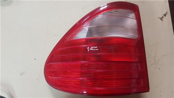 piloto trasero izquierdo mercedes benz clase