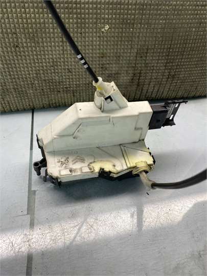 Cerradura Puerta Delantera Derecha Peugeot 3008 (05.2009->)