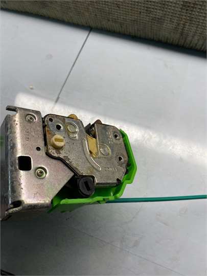 Cerradura Puerta Trasera Derecha Alfa Romeo Giulietta (191)(2010->) foto 3