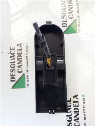 MANDO ELEVALUNAS DELANTERO DERECHO Opel ASTRA H BER. foto 2