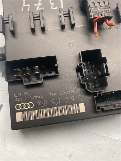 Modulo Electronico Audi A4 Berlina (8E)(12.2001->) foto 3