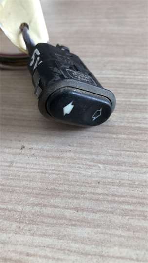 MANDO ELEVALUNAS DELANTERO DERECHO Ford MONDEO FAMILIAR