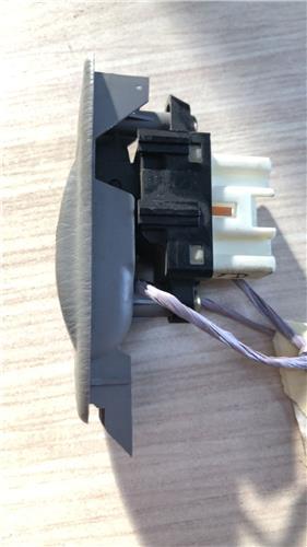 MANDO ELEVALUNAS TRASERO DERECHO Mazda Premacy (CP)(1999->) foto 4