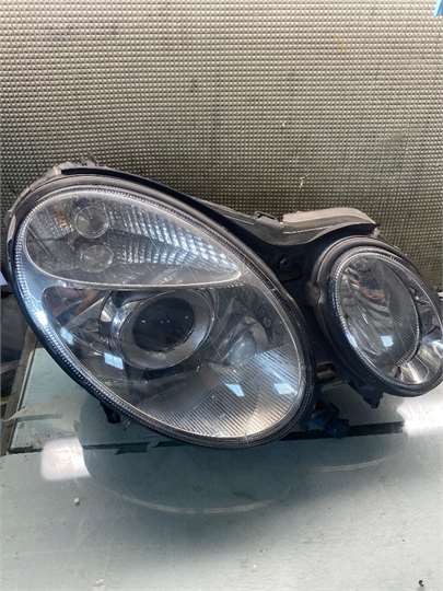 Faro Delantero Derecho Mercedes-Benz Clase E (BM 211) Berlina (01.2002->)