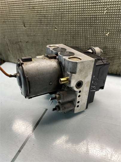 Nucleo Abs Audi A6 Berlina (C4)(1994->) foto 2