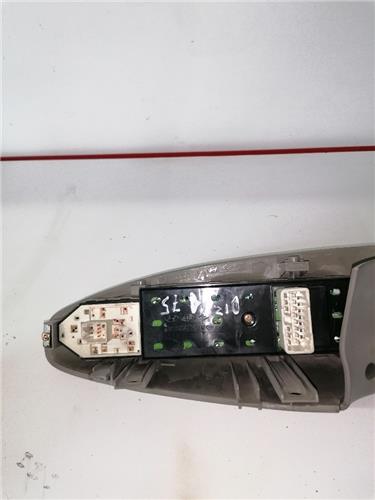 MANDO ELEVALUNAS DELANTERO IZQUIERDO Hyundai Tucson (JM)(2004->) foto 4