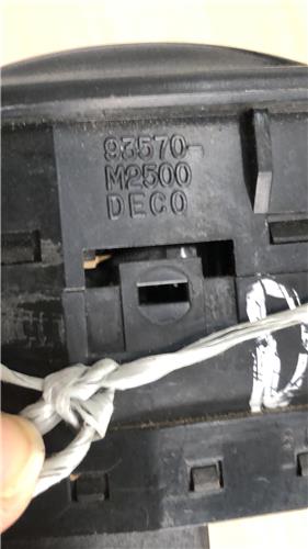MANDO ELEVALUNAS DELANTERO DERECHO Mitsubishi Santamo (Hyundai)(1999->) foto 4