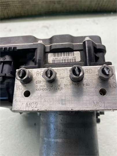 Nucleo Abs Citroen C4 Berlina (08.2010->) foto 4