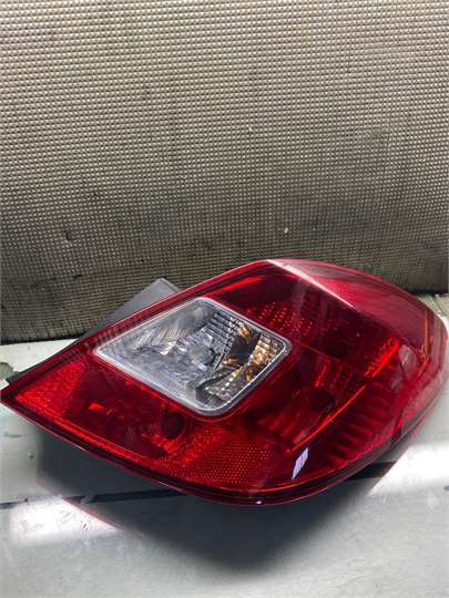 Piloto Trasero Derecho Opel Corsa D (2006->)