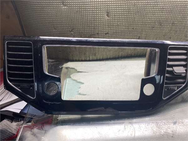 Embellecedor Consola Salpicadero Volkswagen Golf Sportsvan VII (AM1)(12.2013->2017) foto 2