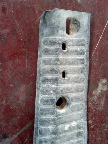 Moldura Paragolpes Trasero Renault Kangoo II (F/KW0)(2008->) foto 2