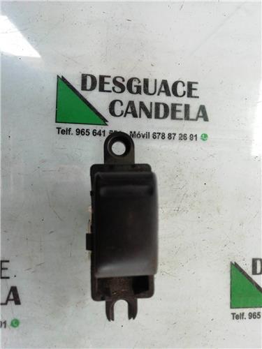 MANDO ELEVALUNAS TRASERO DERECHO Nissan Almera Tino (V10M)(05.2000->)
