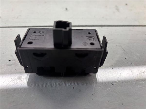 Interruptor Luces Emergencia Fiat Talento Furgón (296)(06.2016->) foto 2
