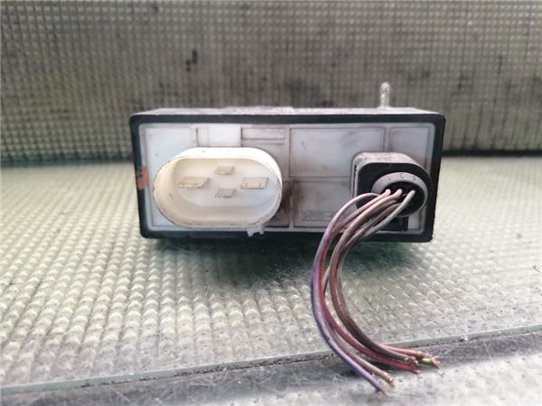 RELE VENTILADOR Seat Ibiza (6L1)(04.2002->) foto 3